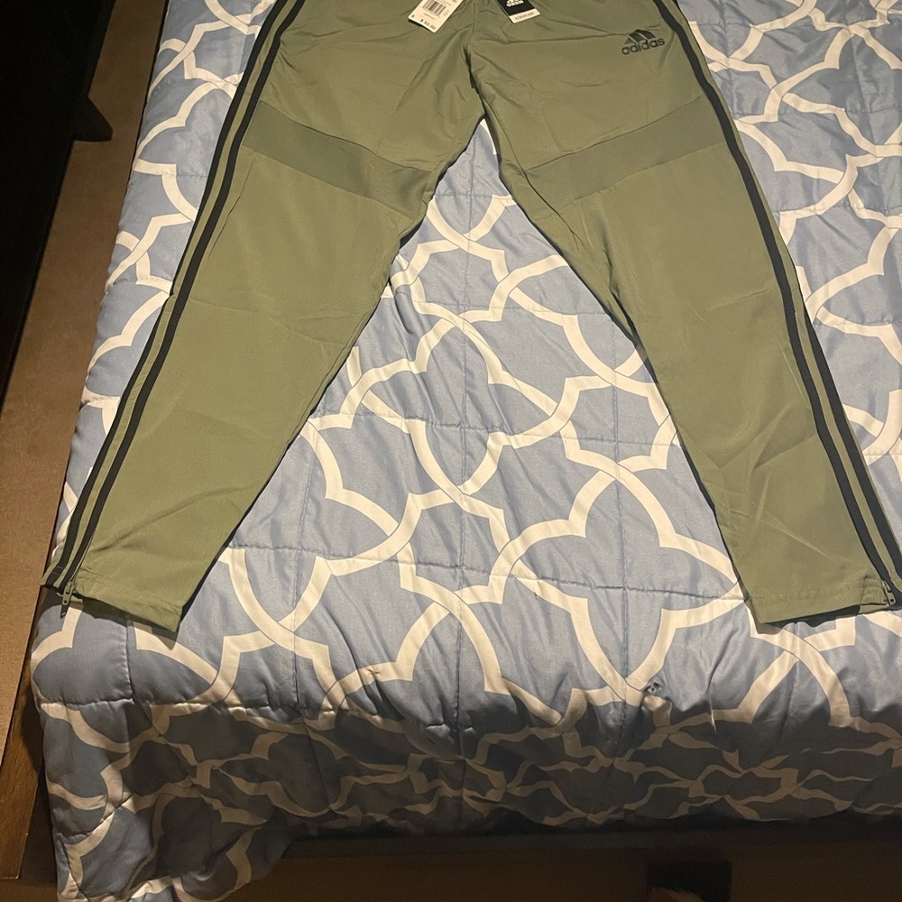 Adidas women’s Jogging pants